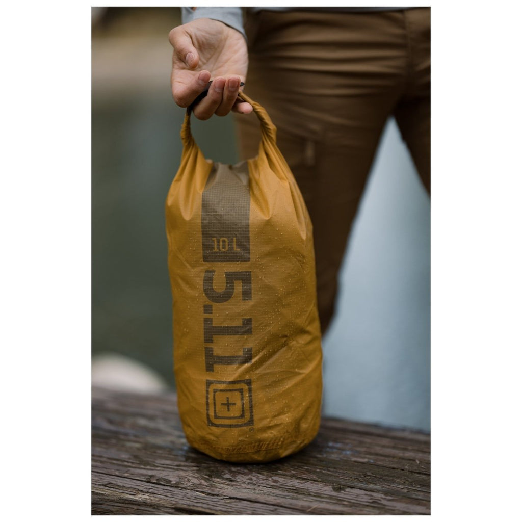 BOLSA 5.11 - ULTRALIGHT DRY BAG 10L - Risk Top Tactical