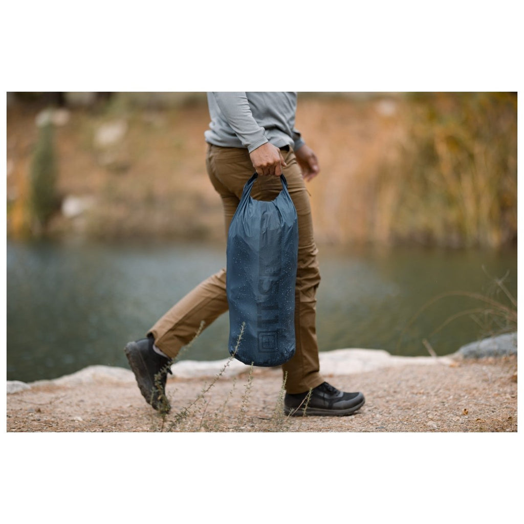 BOLSA 5.11 - ULTRALIGHT DRY BAG 20L - Risk Top Tactical
