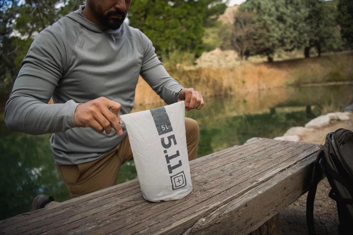 BOLSA 5.11 - ULTRALIGHT DRY BAG 5L - Risk Top Tactical
