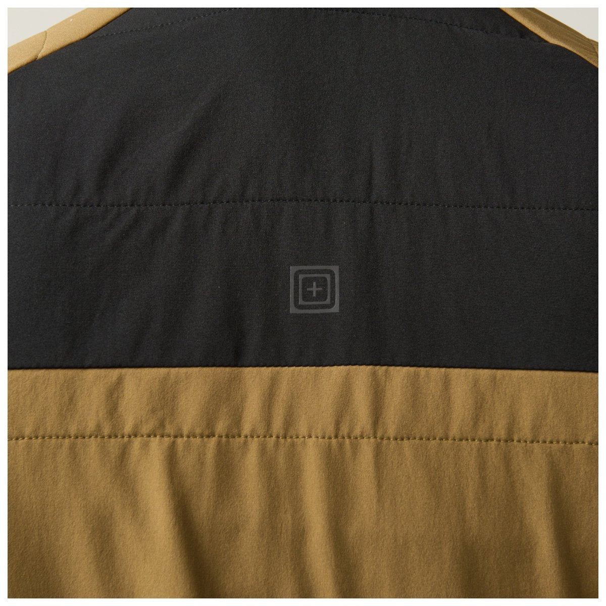 CHAMARRA TACTICA 5.11 - VISTA FULL ZIP - Risk Top Tactical