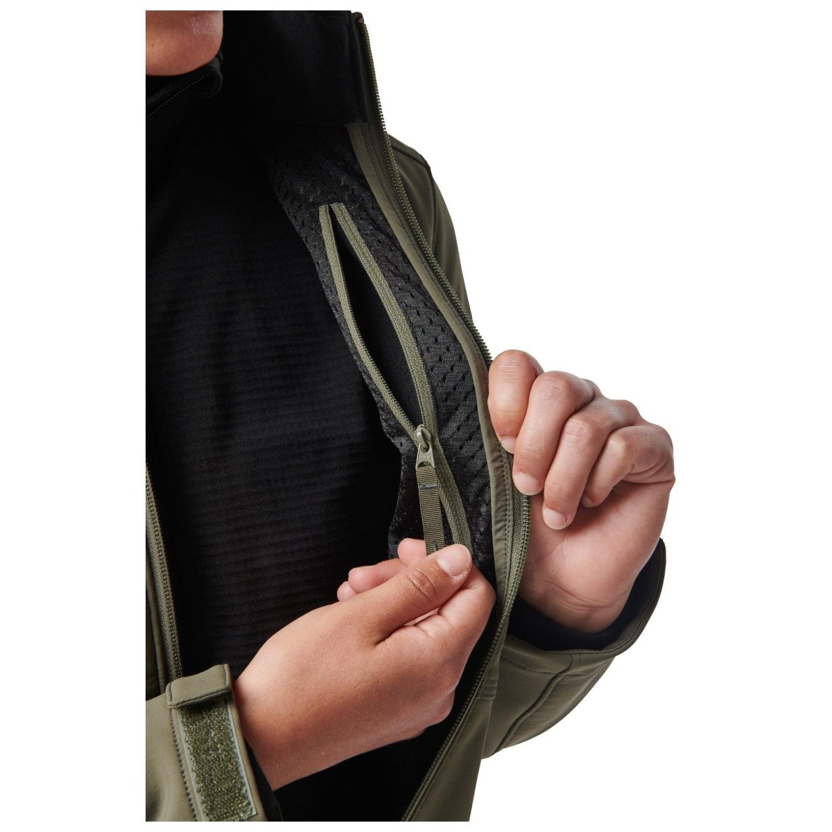 CHAMARRA 5.11 - LEONE SOFTSHELL PARA MUJER - Risk Top Tactical