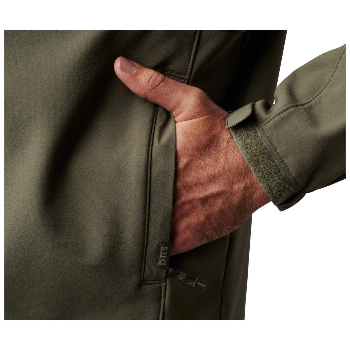 CHAMARRA TACTICA 5.11 - NEVADA SOFTSHELL - Risk Top Tactical