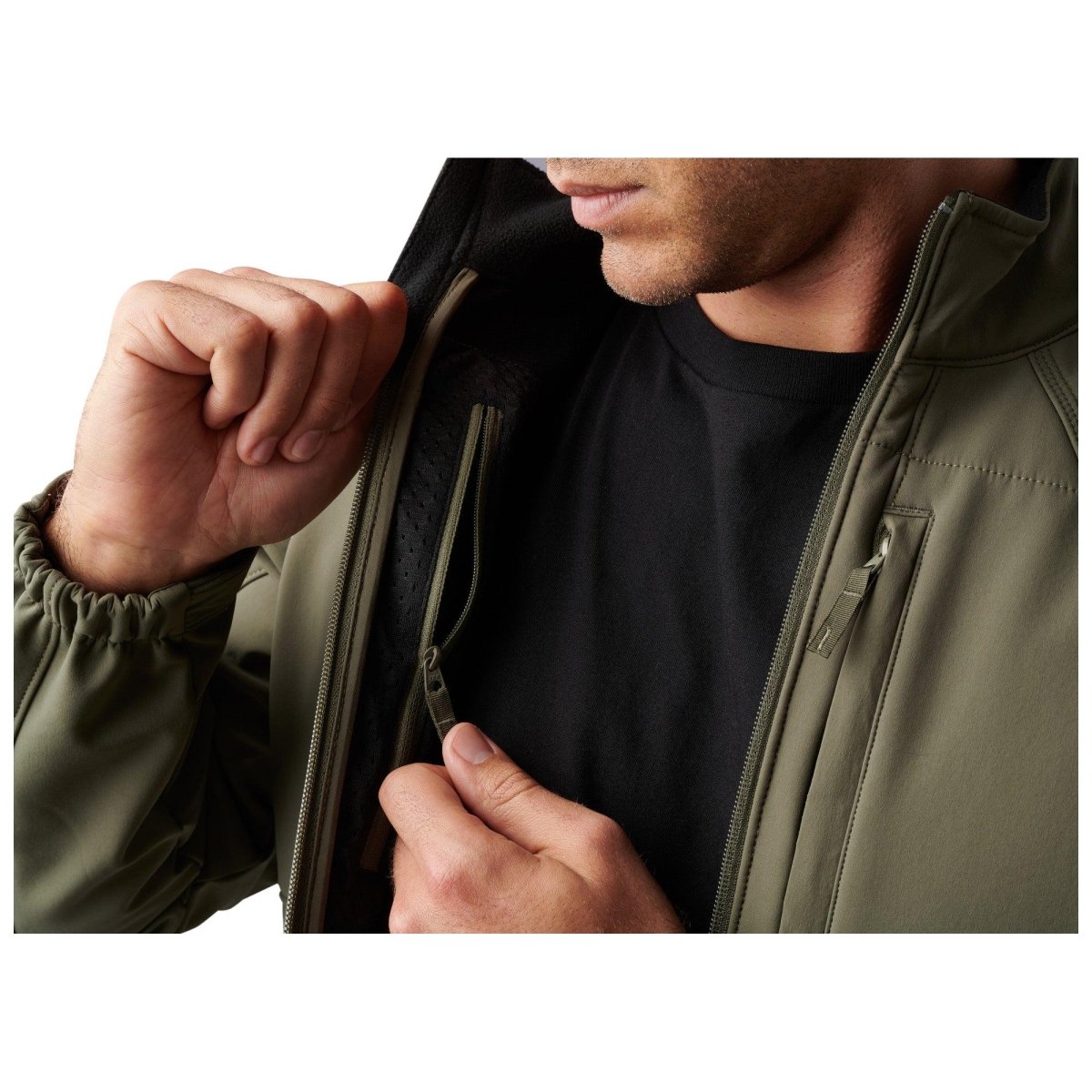 CHAMARRA TACTICA 5.11 - NEVADA SOFTSHELL - Risk Top Tactical