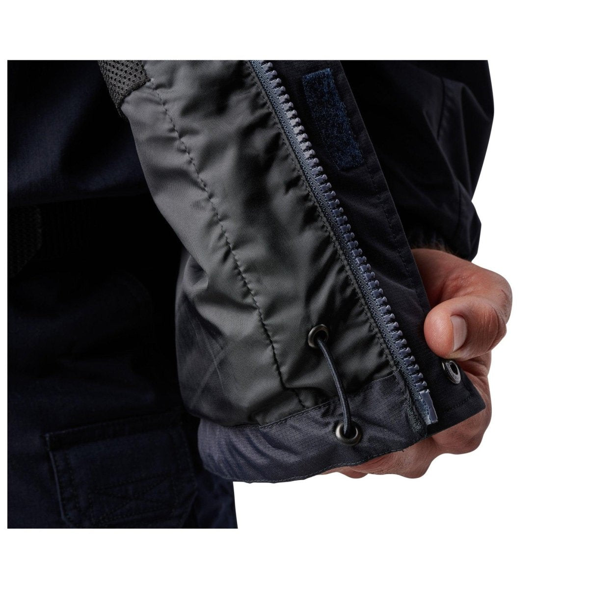 CHAMARRA TACTICA 5.11 - TAC - DRY RAINSHELL 2.0 - Risk Top Tactical