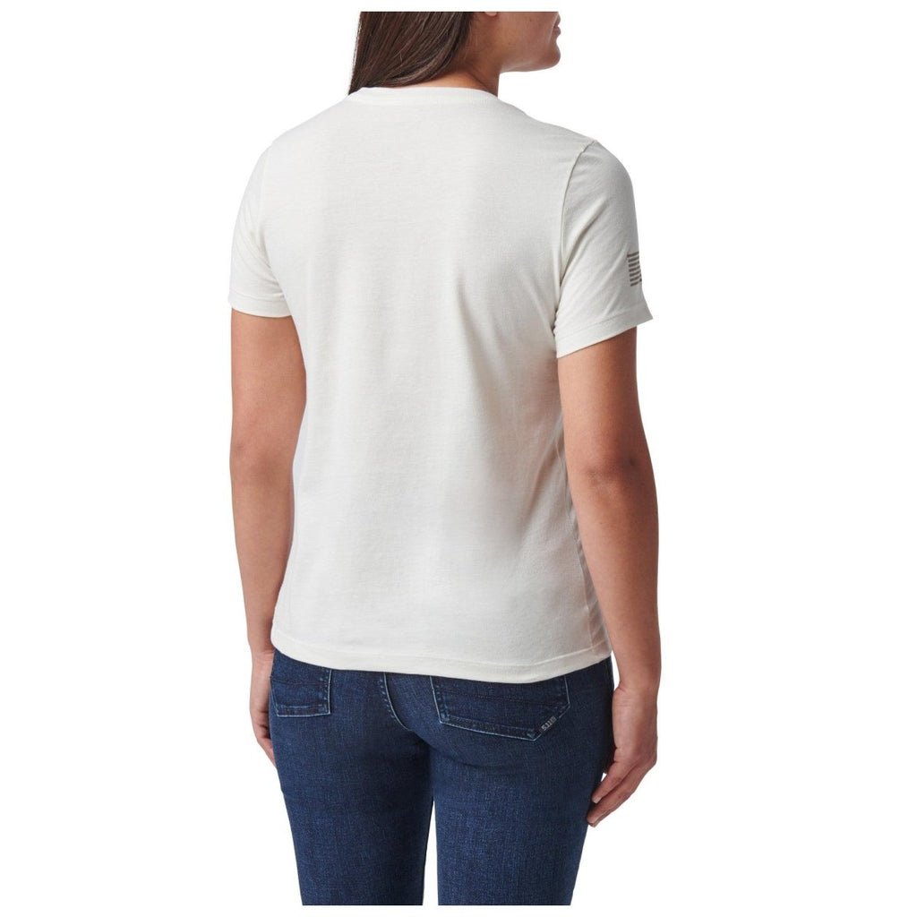 PLAYERA 5.11 - SILVER FLAG LOGO PARA MUJER - Risk Top Tactical